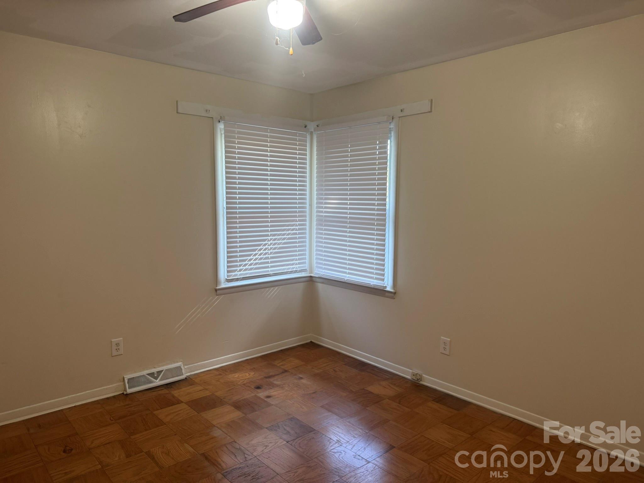 4915 Malibu Drive Charlotte NC 28215