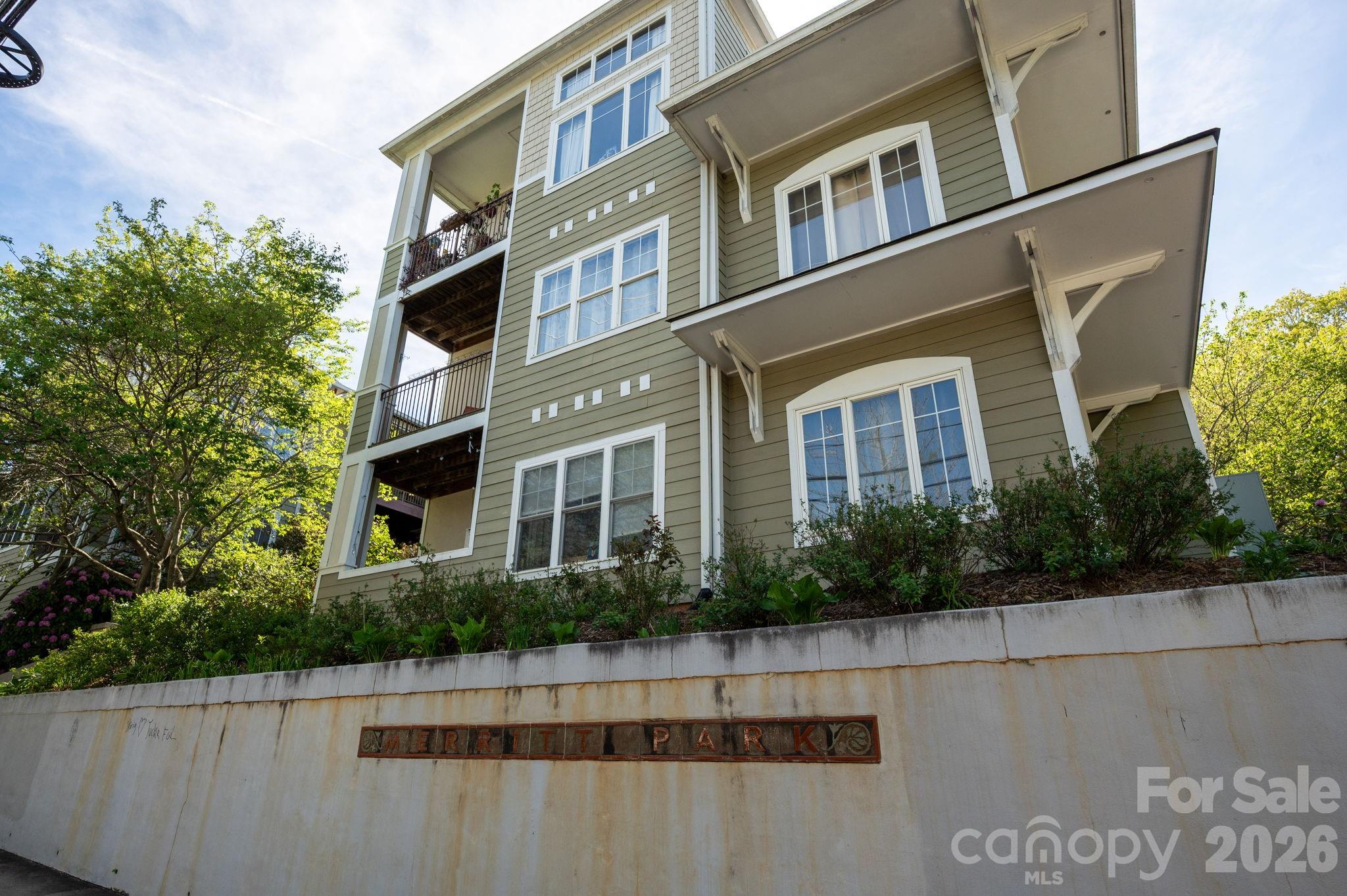 64 Clingman Avenue Asheville NC 28801