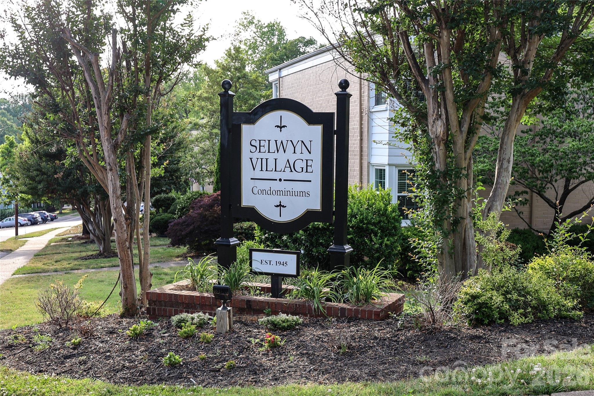 515 Wakefield Drive Charlotte NC 28209