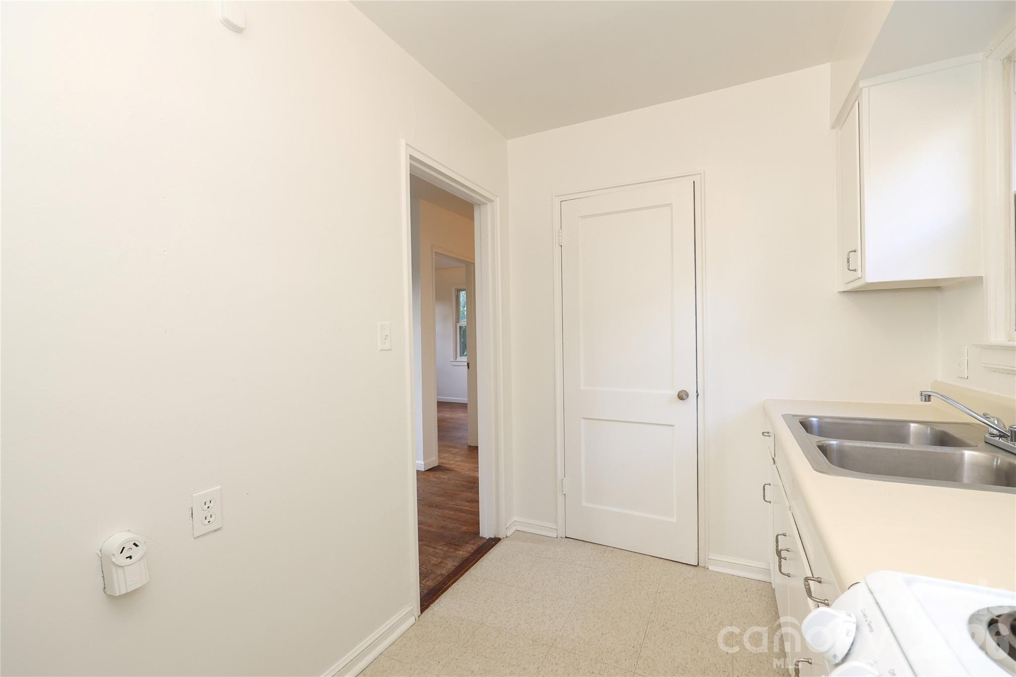 515 Wakefield Drive Charlotte NC 28209