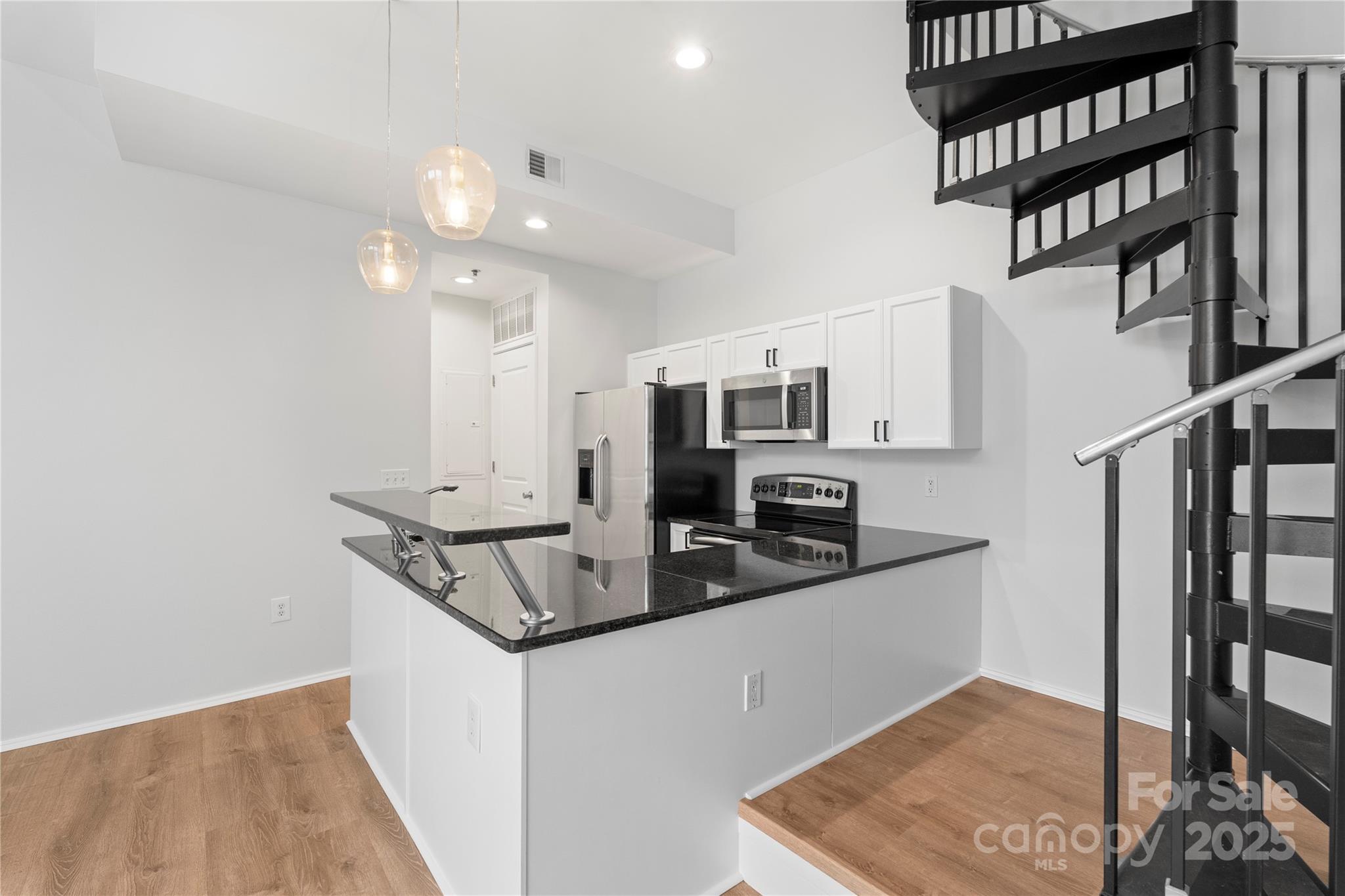 2076 Euclid Avenue Charlotte NC 28203