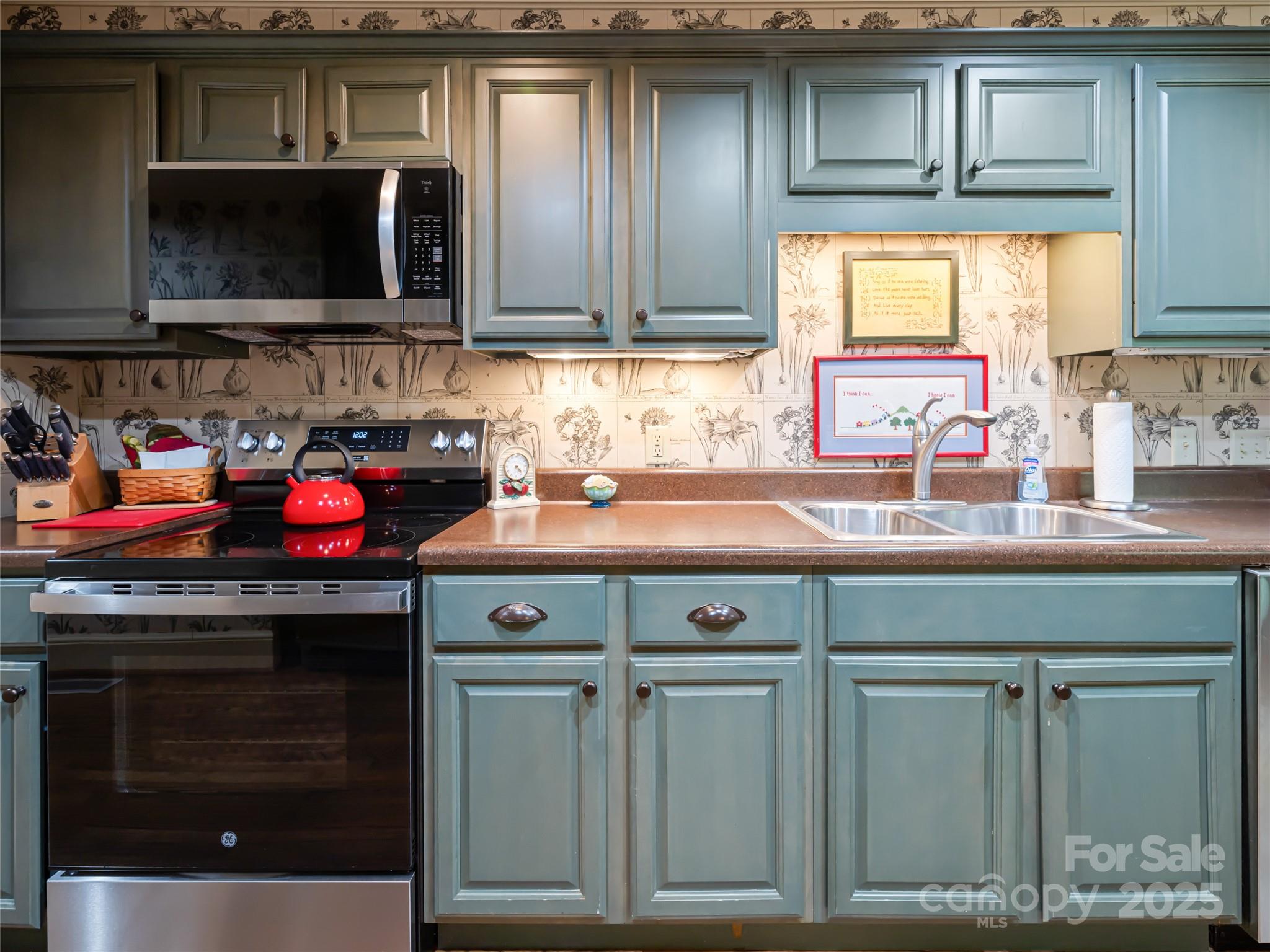 11 Bourne Lane Asheville NC 28803