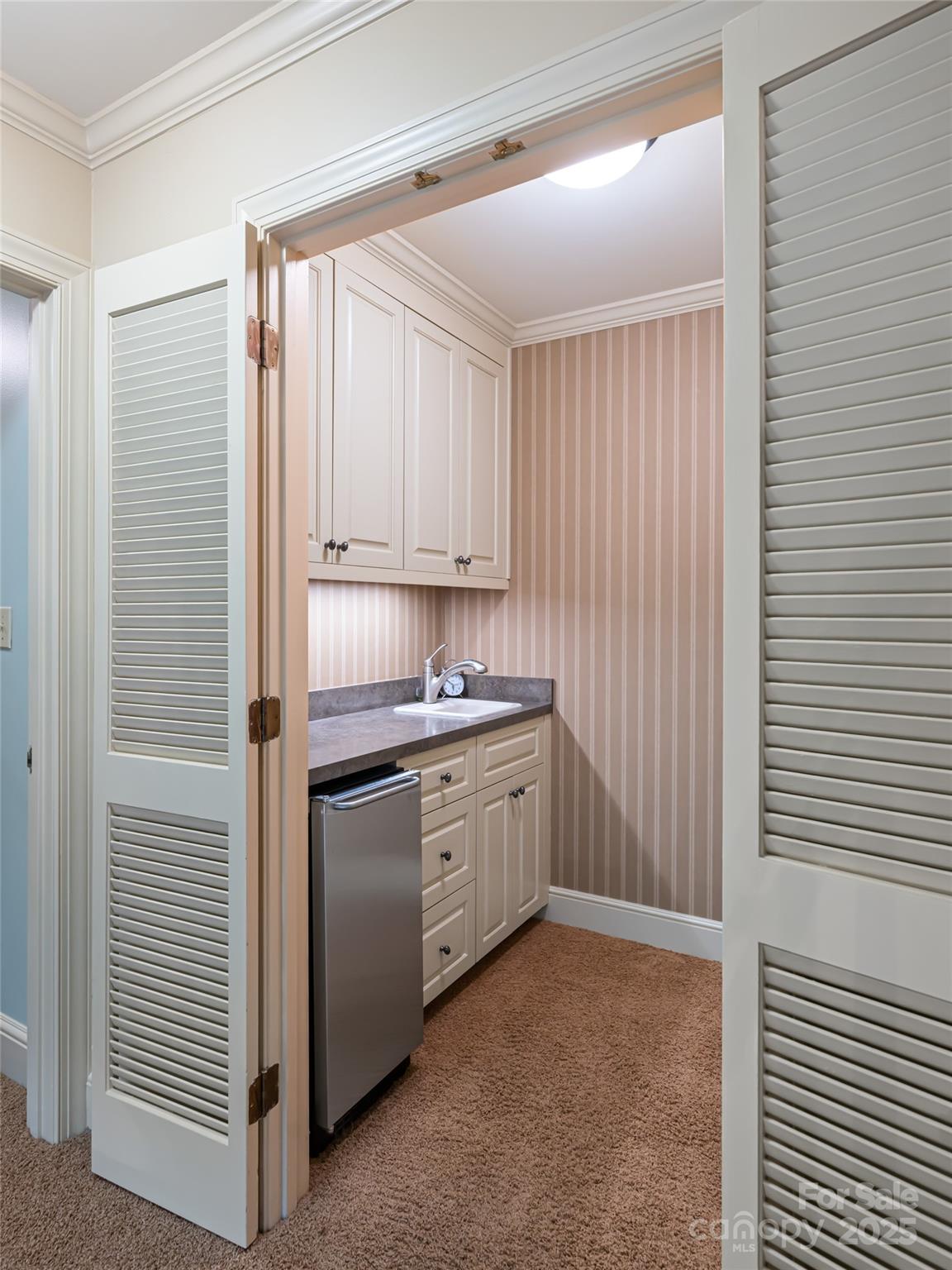 11 Bourne Lane Asheville NC 28803