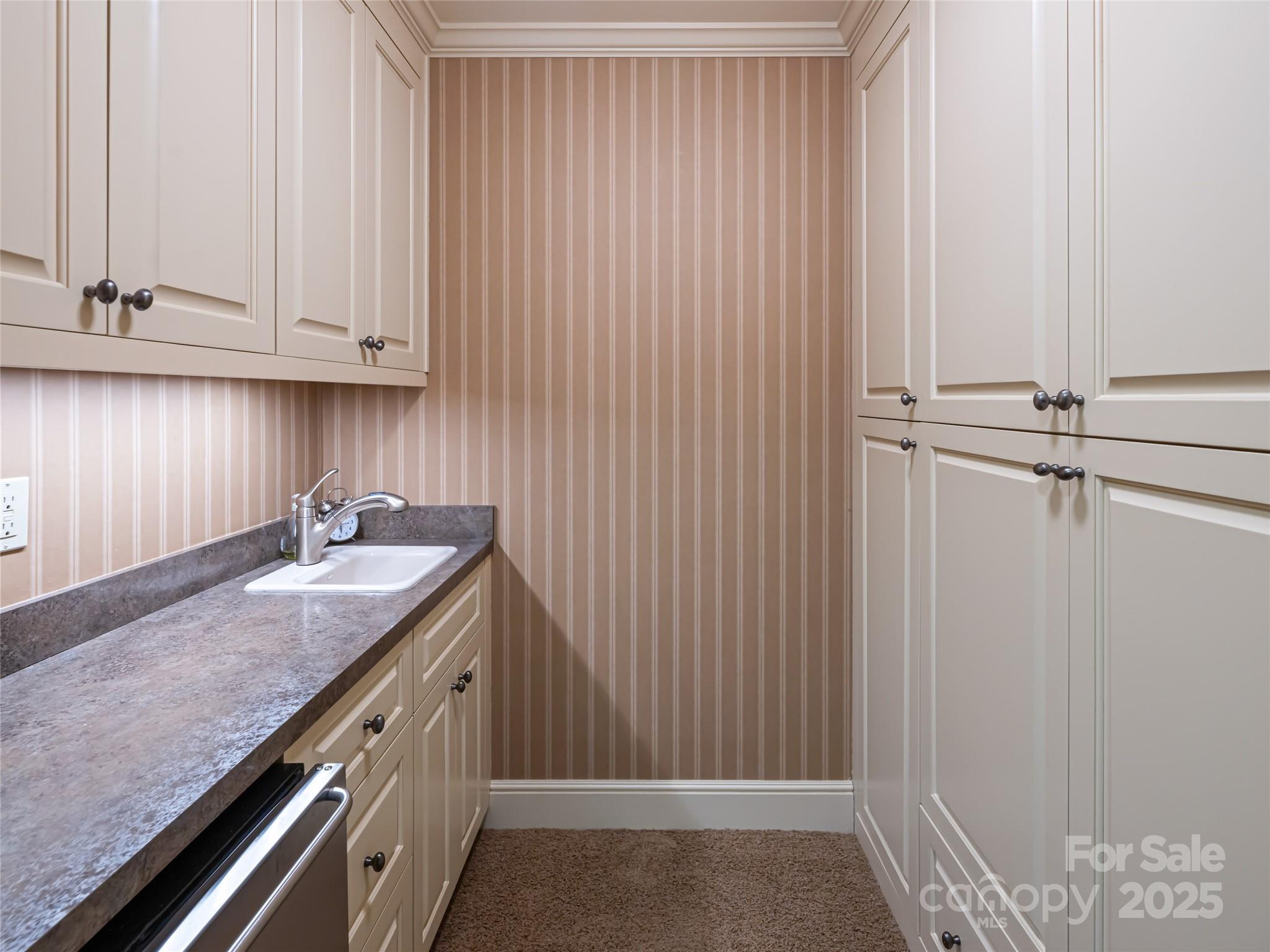 11 Bourne Lane Asheville NC 28803