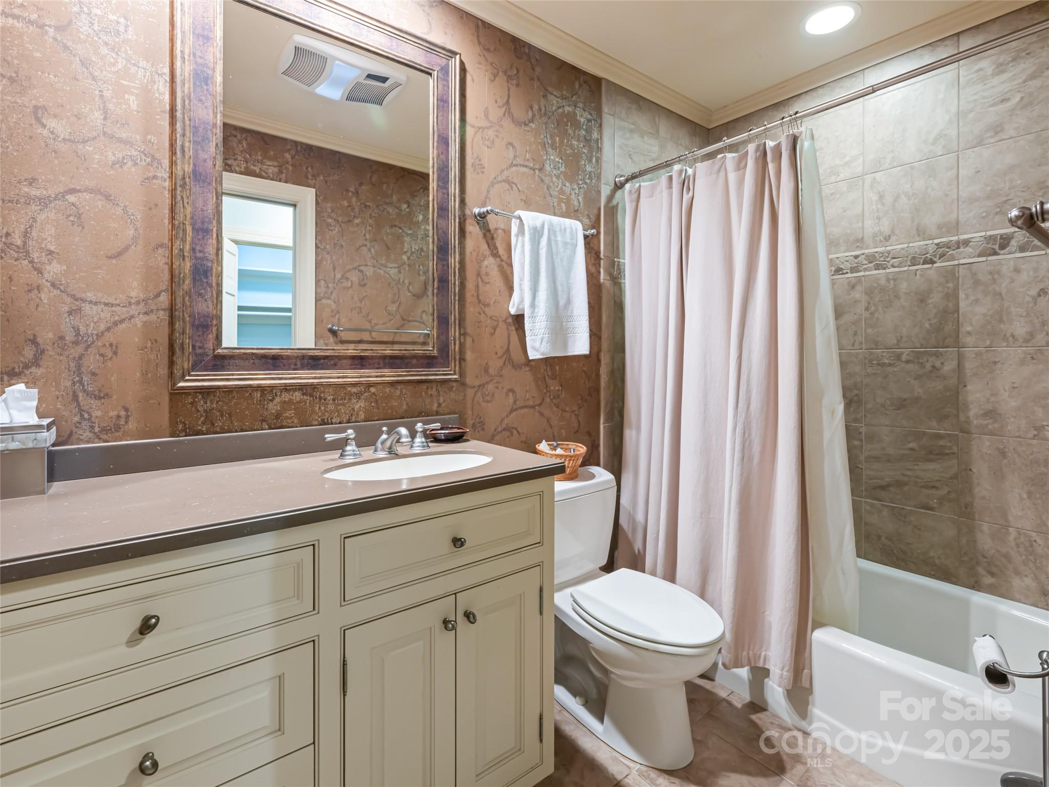 11 Bourne Lane Asheville NC 28803