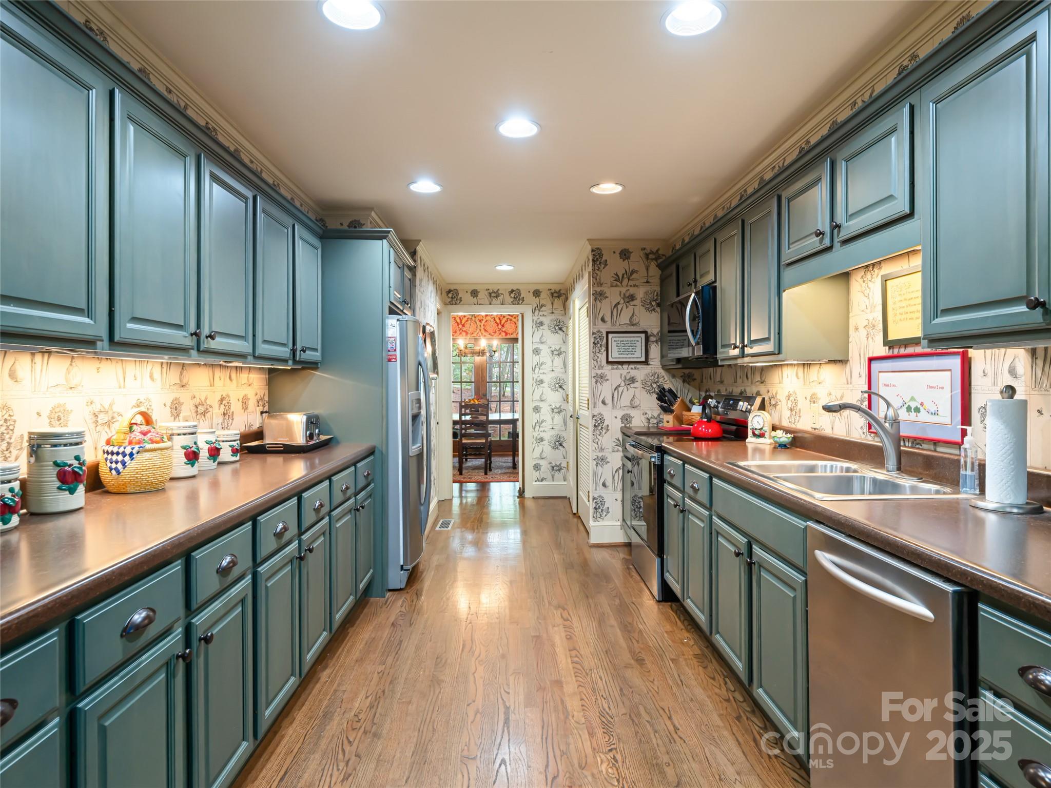 11 Bourne Lane Asheville NC 28803