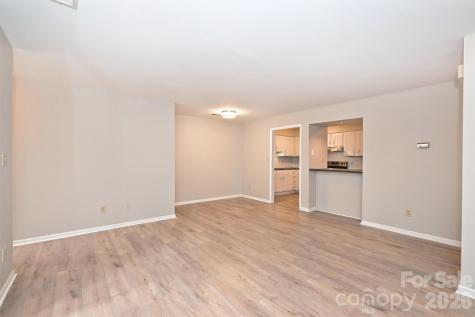 1031 Churchill Downs Court Charlotte NC 28211