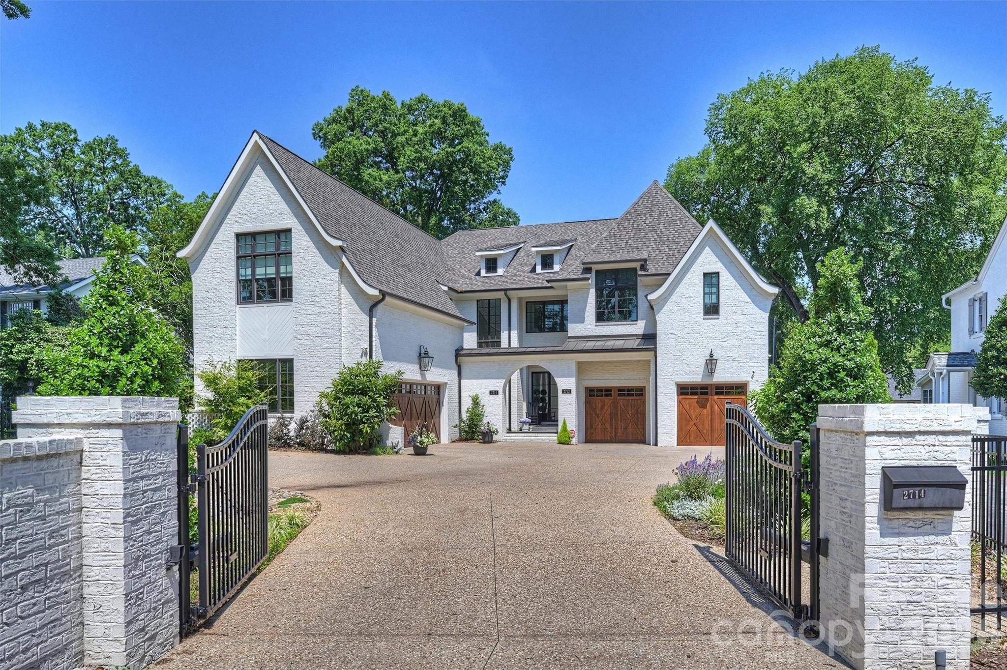 2714 Selwyn Avenue Charlotte NC 28209