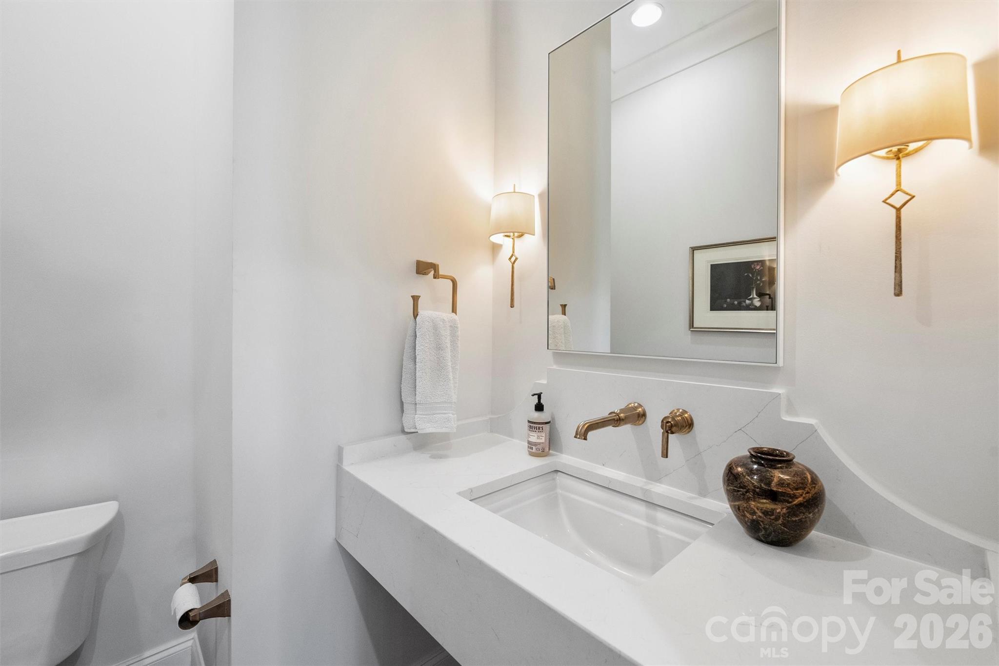 2714 Selwyn Avenue Charlotte NC 28209