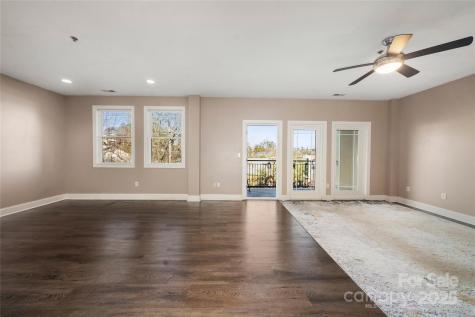 475 S Church Street Hendersonville NC 28792