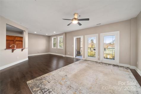 475 S Church Street Hendersonville NC 28792