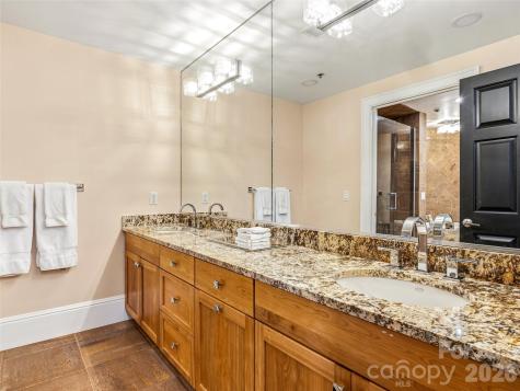 21 Battery Park Avenue Asheville NC 28801