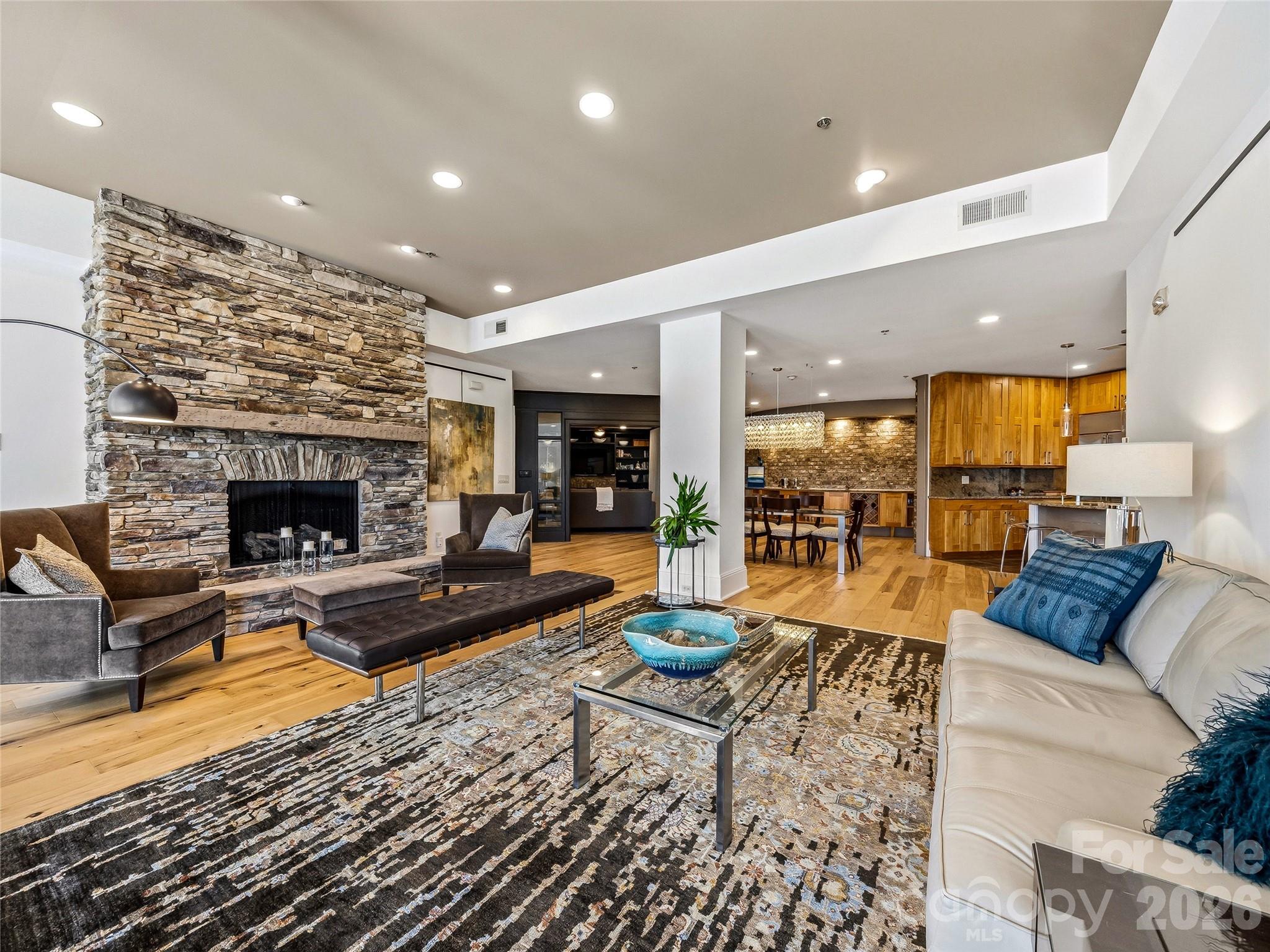 21 Battery Park Avenue Asheville NC 28801