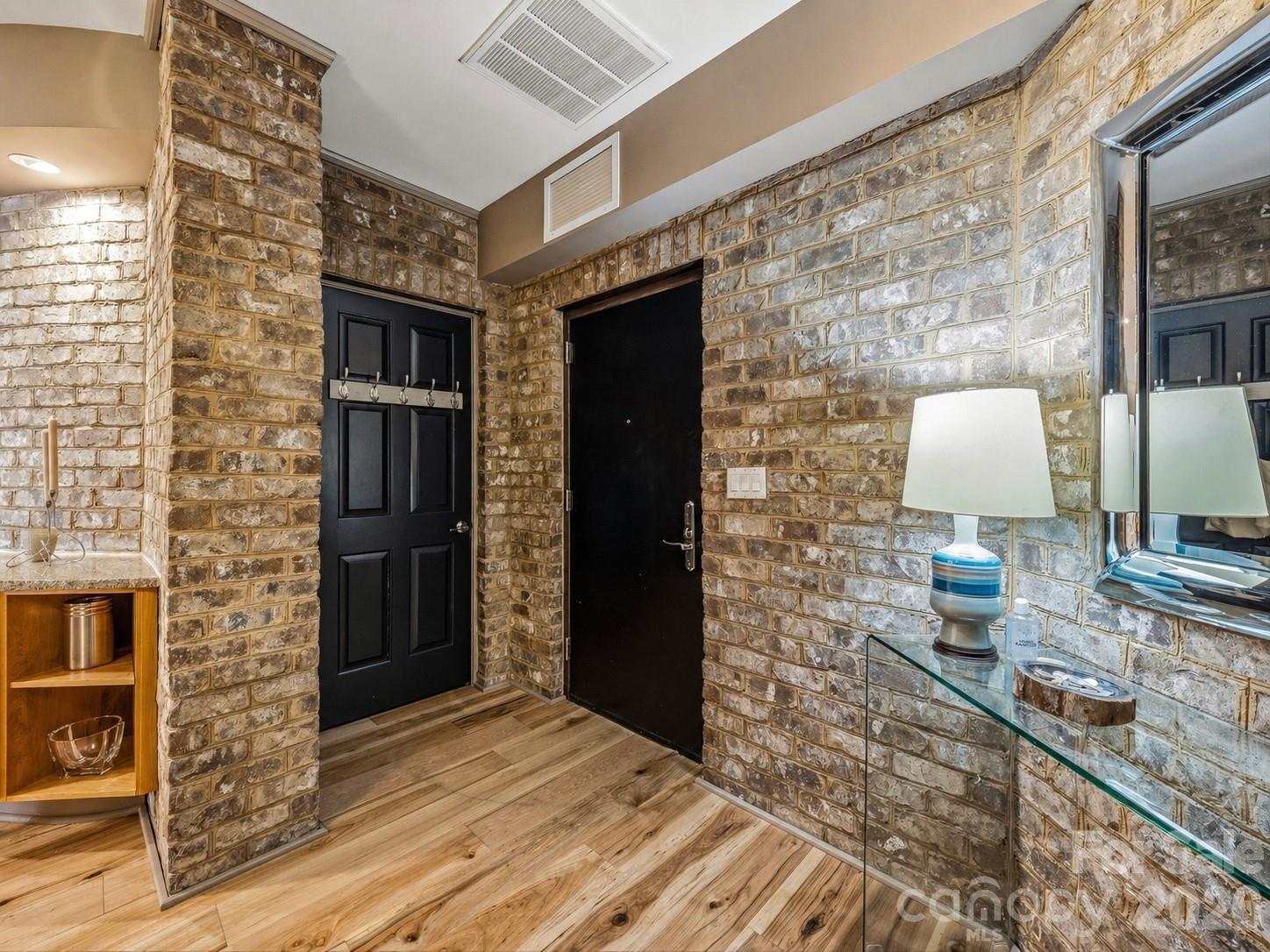 21 Battery Park Avenue Asheville NC 28801