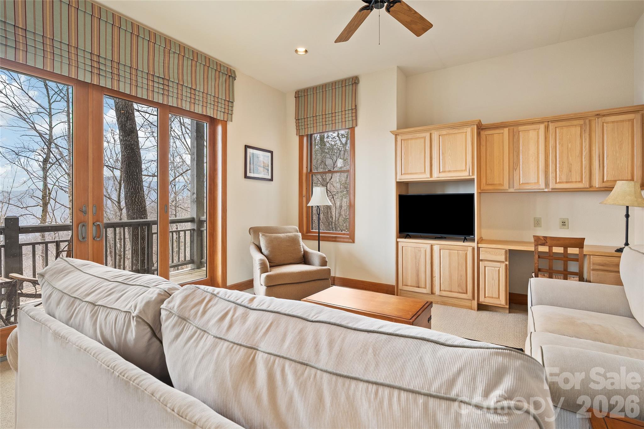 121 Stoney Falls Loop Burnsville NC 28714