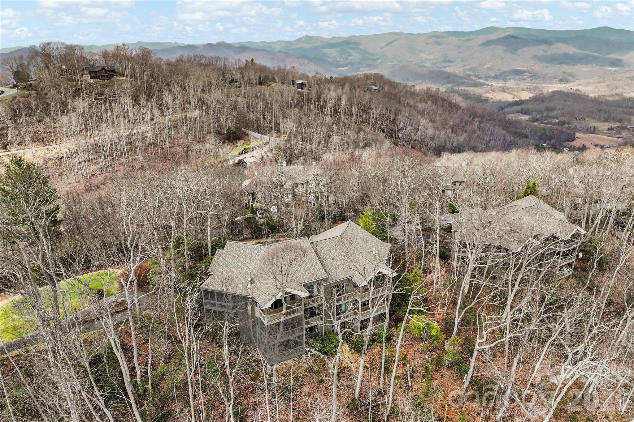 121 Stoney Falls Loop Burnsville NC 28714