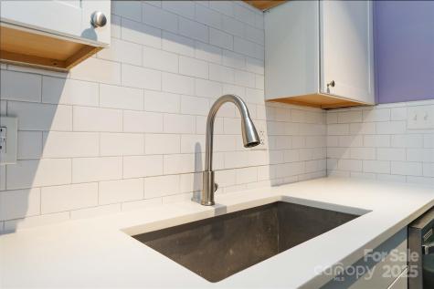 811 E Morehead Street Charlotte NC 28202