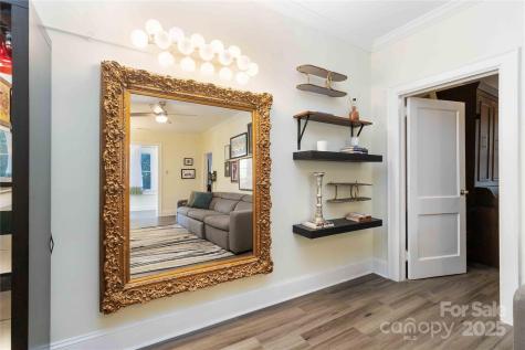811 E Morehead Street Charlotte NC 28202