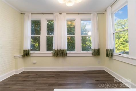 811 E Morehead Street Charlotte NC 28202