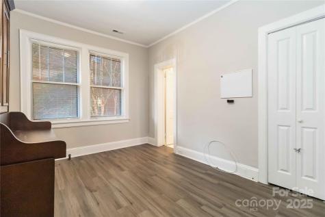 811 E Morehead Street Charlotte NC 28202