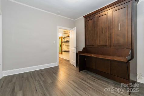 811 E Morehead Street Charlotte NC 28202