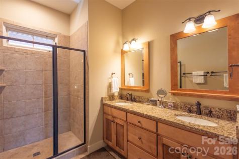 110 Saddle Notch Lane Tuckasegee NC 28783