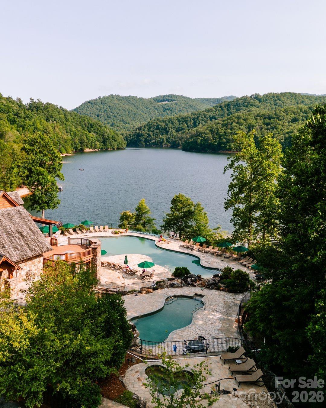 110 Saddle Notch Lane Tuckasegee NC 28783
