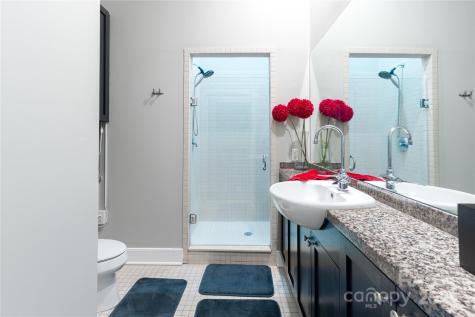 710 W Trade Street Charlotte NC 28202