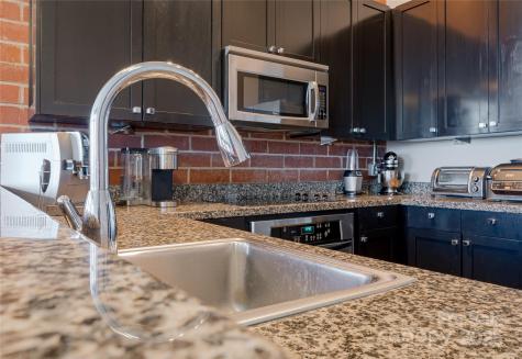 710 W Trade Street Charlotte NC 28202