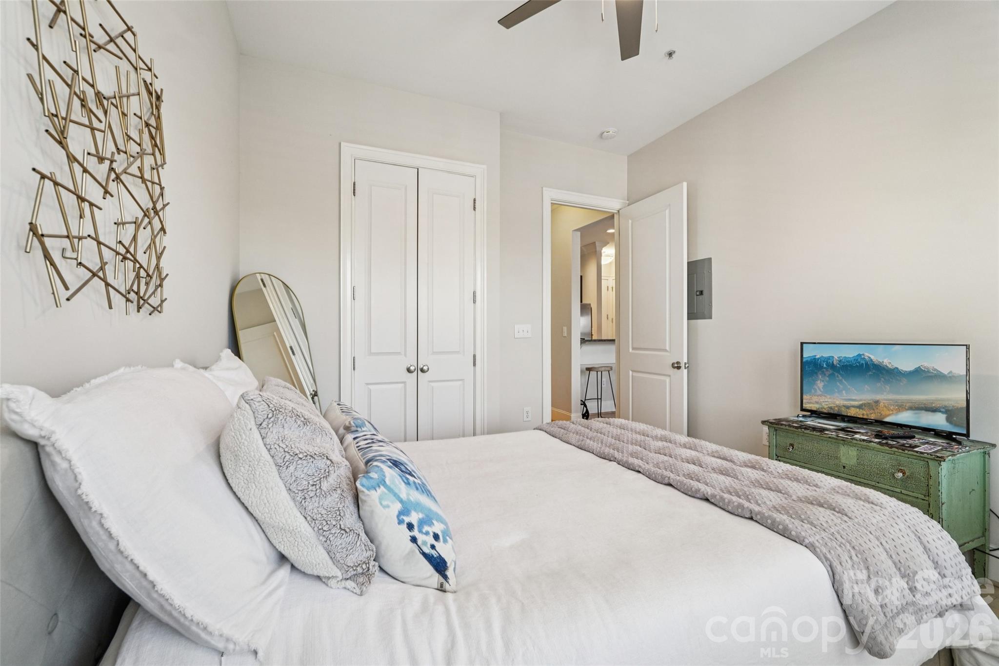 2952 Selwyn Avenue Charlotte NC 28209