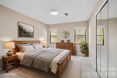 2604 Vineyard Boulevard Asheville NC 28805
