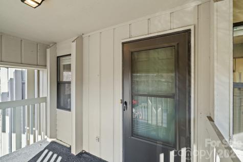 2604 Vineyard Boulevard Asheville NC 28805