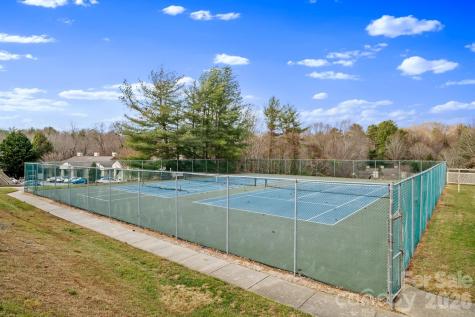 2604 Vineyard Boulevard Asheville NC 28805