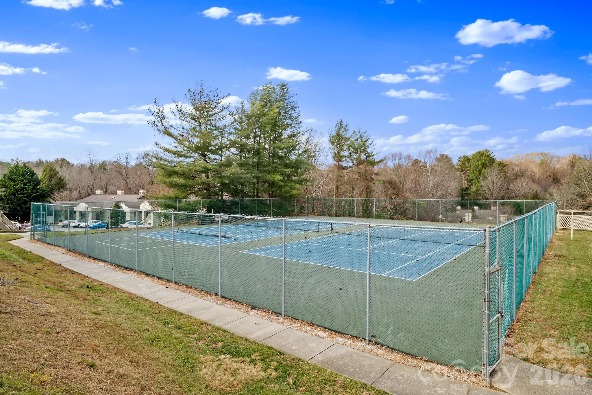 2604 Vineyard Boulevard Asheville NC 28805