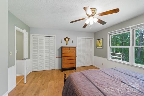 31 Unity Court Etowah NC 28729