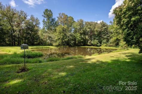 31 Unity Court Etowah NC 28729