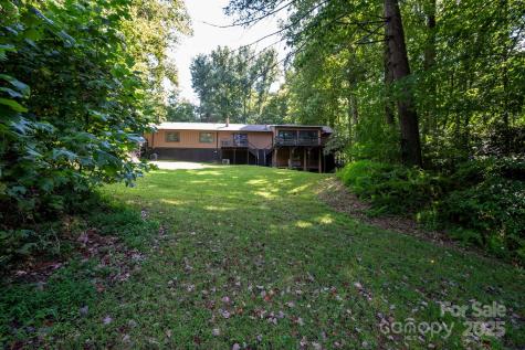 31 Unity Court Etowah NC 28729