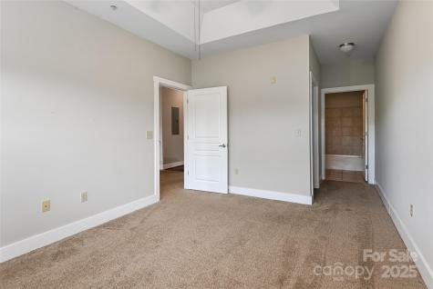 9 Kenilworth Knoll Asheville NC 28805