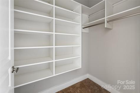 9 Kenilworth Knoll Asheville NC 28805