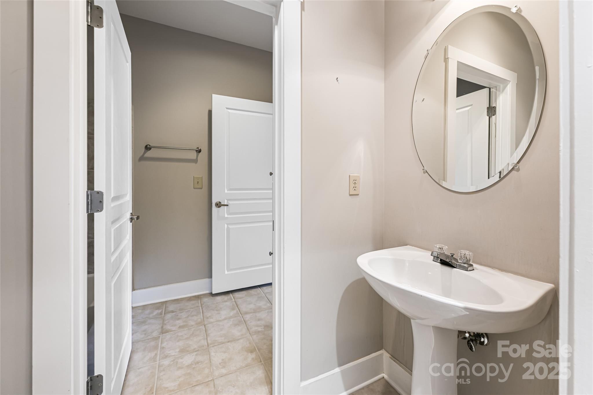 9 Kenilworth Knoll Asheville NC 28805