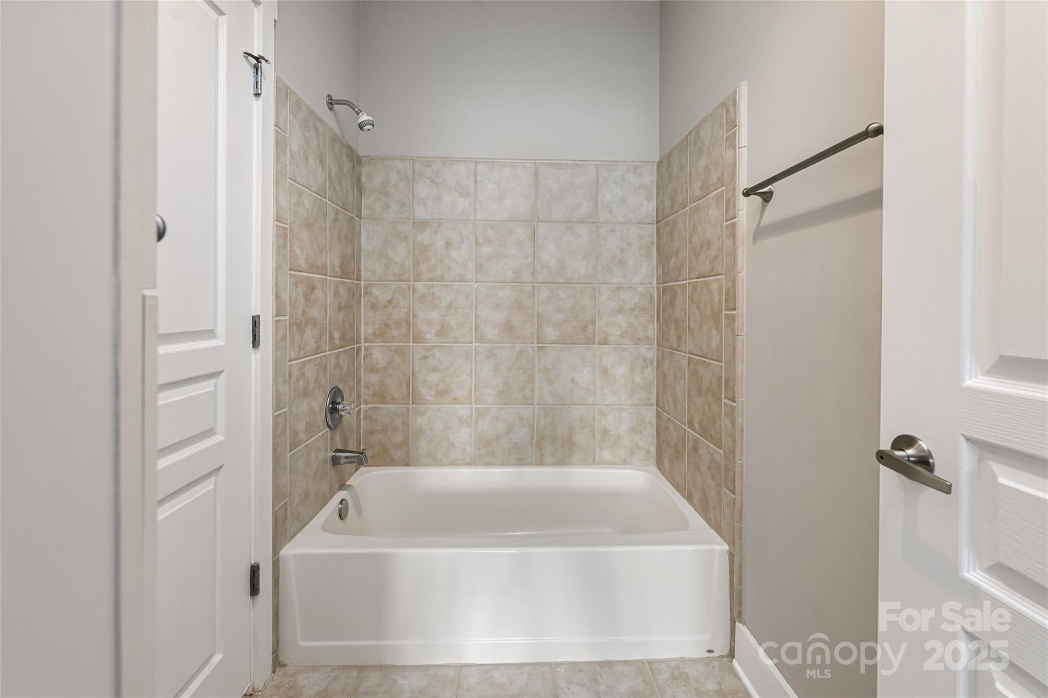 9 Kenilworth Knoll Asheville NC 28805