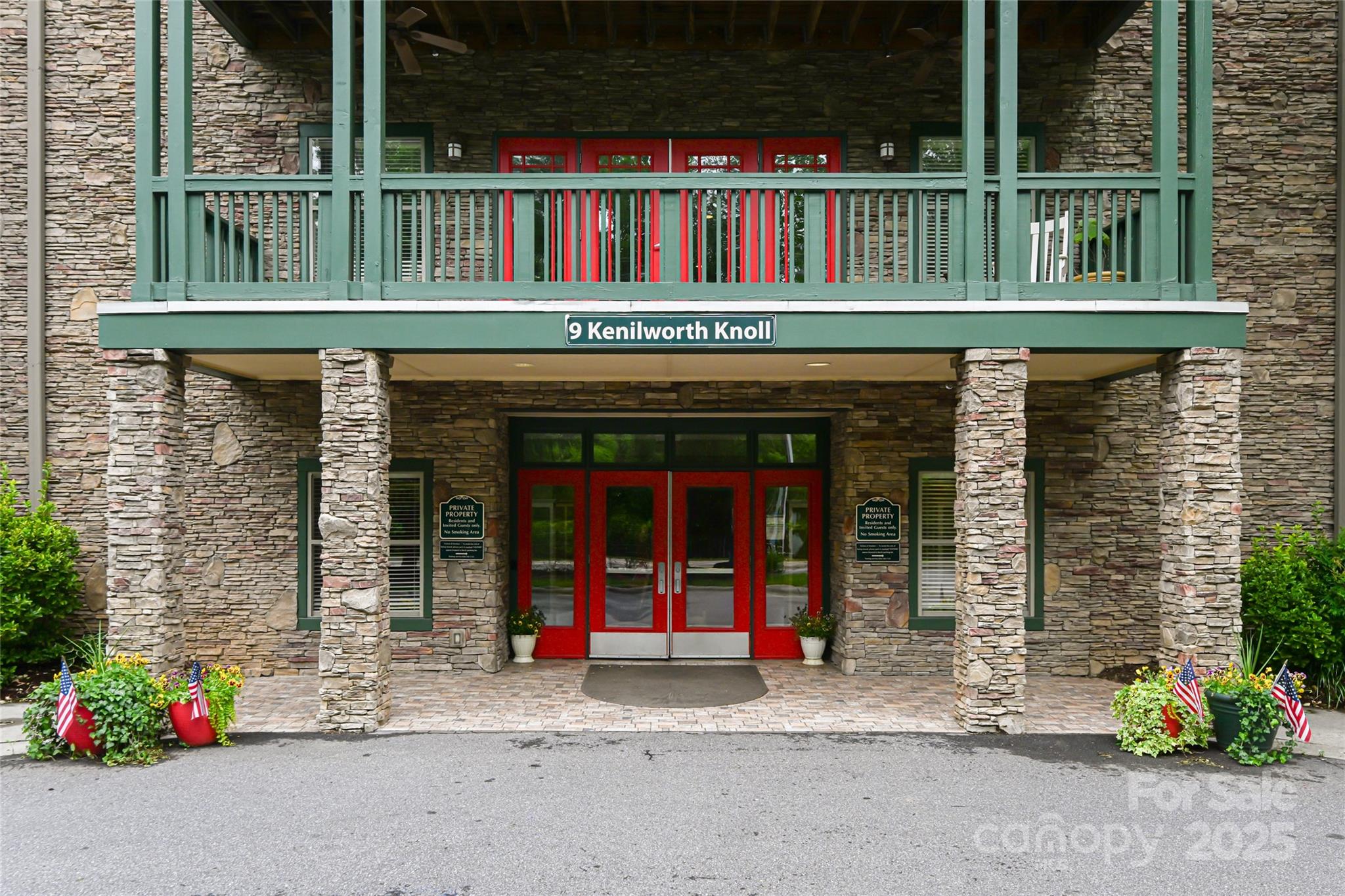 9 Kenilworth Knoll Asheville NC 28805