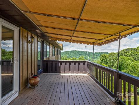 128 Country Ridge Road Hendersonville NC 28739