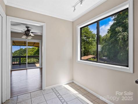 128 Country Ridge Road Hendersonville NC 28739