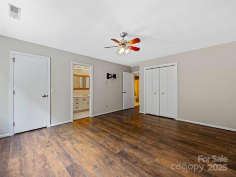 128 Country Ridge Road Hendersonville NC 28739