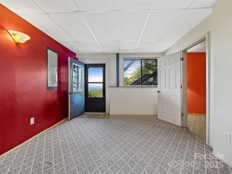 128 Country Ridge Road Hendersonville NC 28739