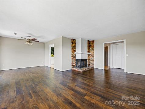 128 Country Ridge Road Hendersonville NC 28739