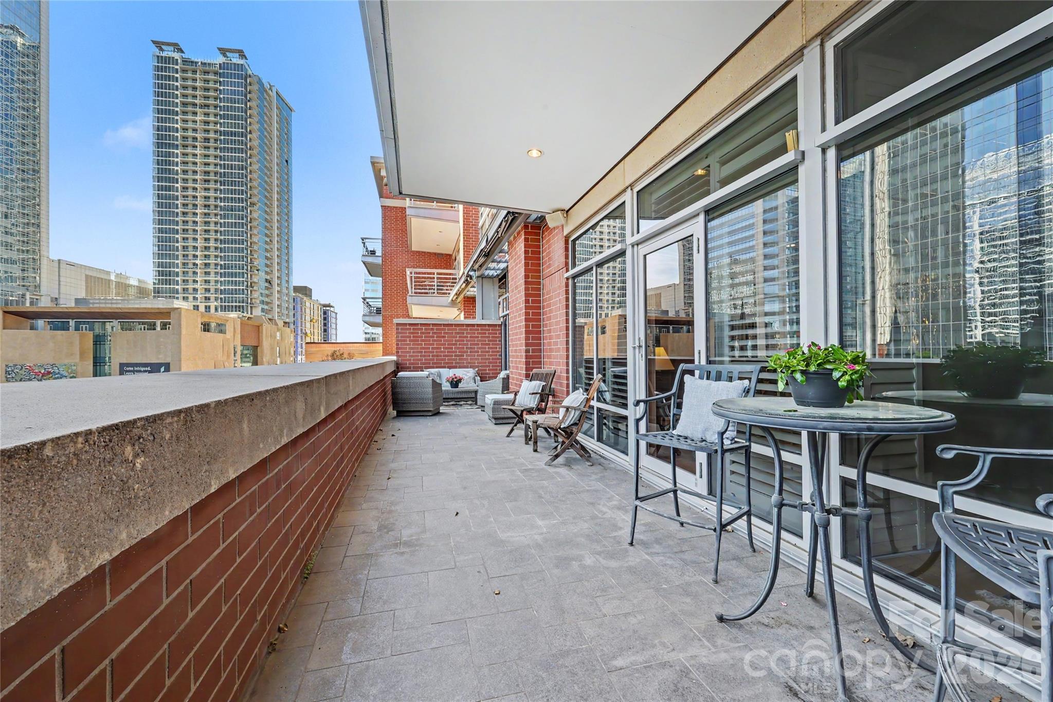 435 S Tryon Street Charlotte NC 28202