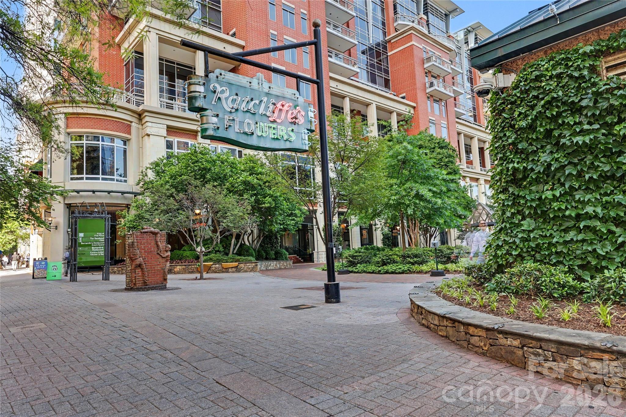 435 S Tryon Street Charlotte NC 28202
