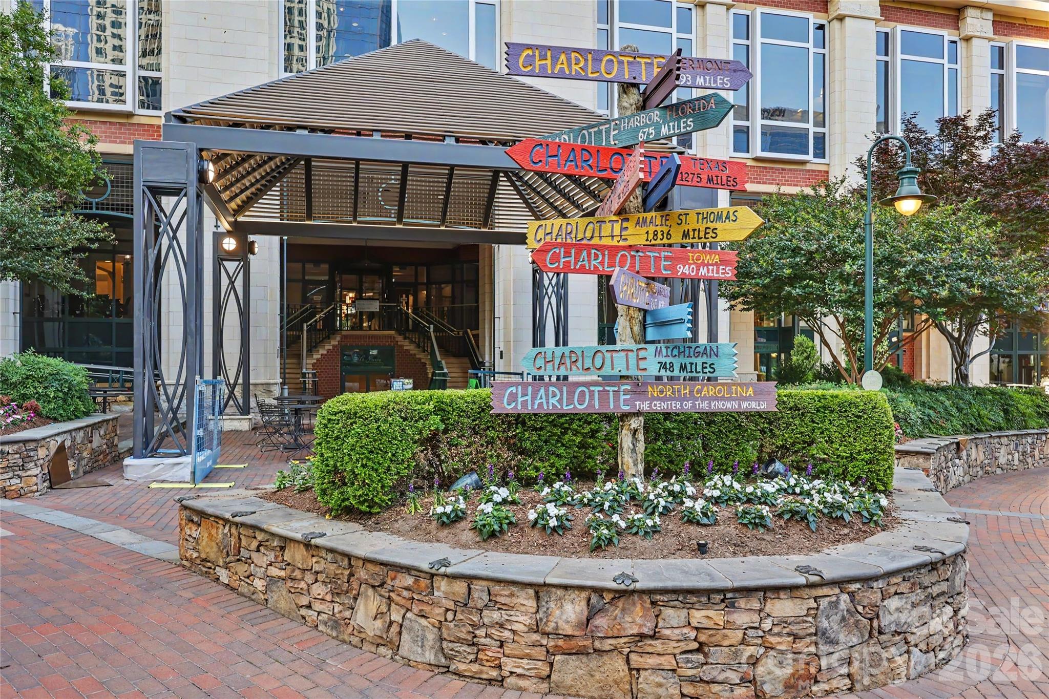 435 S Tryon Street Charlotte NC 28202